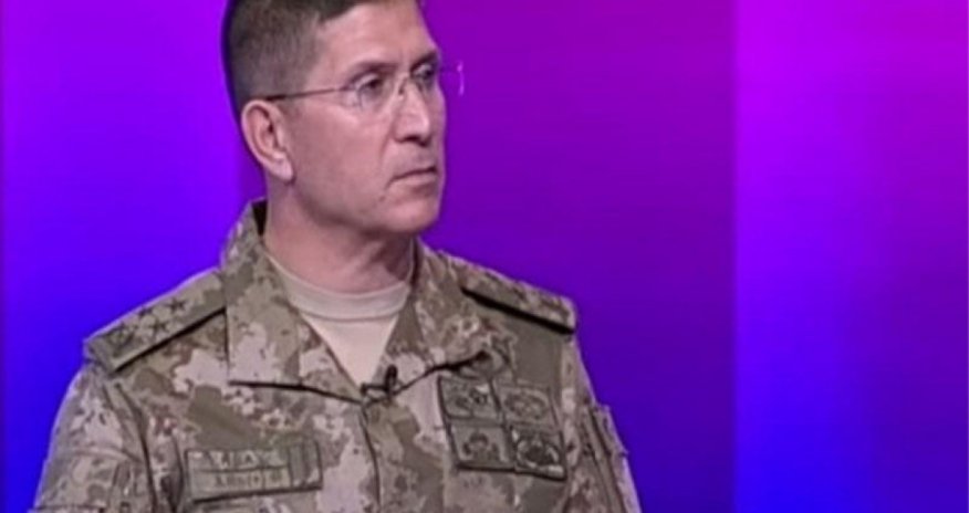 Ərdoğan Bəxtiyar Ersaya ordu generalı rütbəsi verib