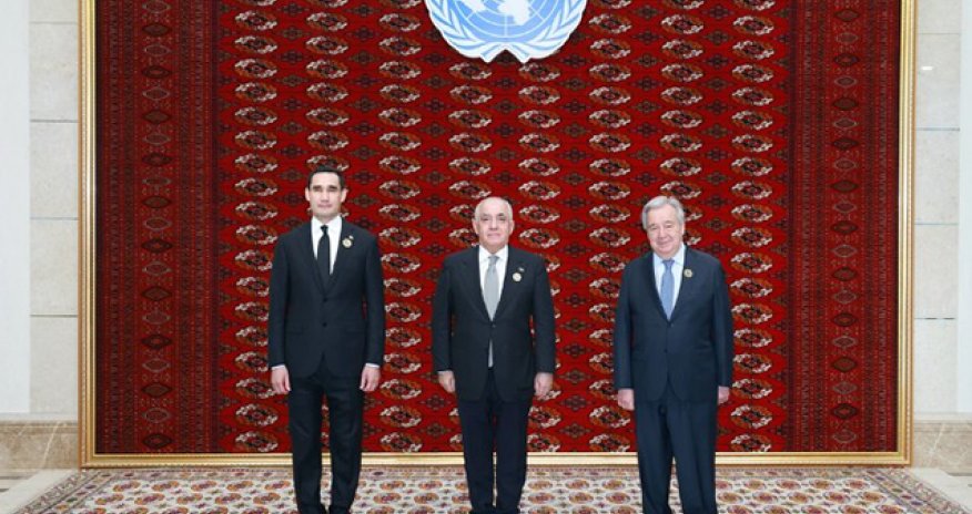 Əli Əsədov Türkmənistan Prezidenti ilə görüşüb