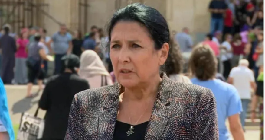 Zurabişvili Gürcüstanı Azərbaycan və Ermənistandan nümunə götürməyə çağırıb