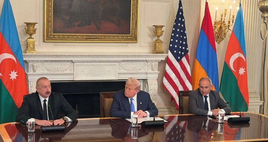 &ldquo;Sülhə gedən yol&rdquo; adlı üçtərəfli bəyannamə imzalanıb