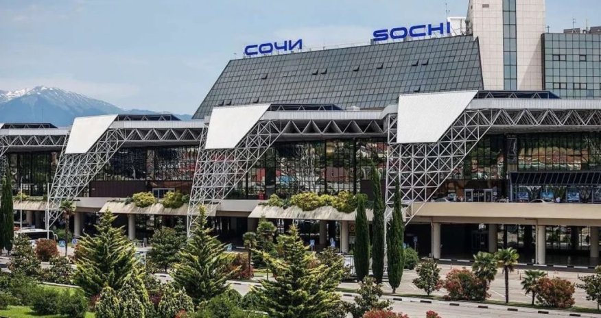 Угроза атаки БПЛА парализовала Сочи: аэропорт охватил коллапс