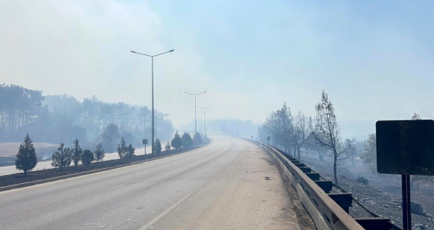 Türkiyədə meşə yanğını - Kənd sakinləri təxliyyə edilir