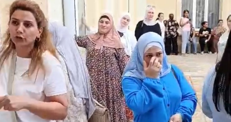 Lənkəranda məktəbin köçürülməsinə valideynlər etiraz edir- VİDEO