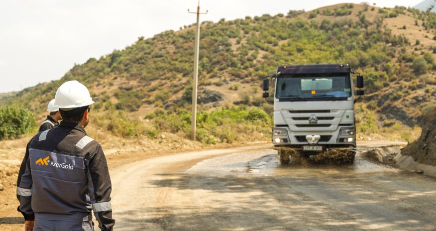 AzerGold launches dust control project on rural roads using eco-friendly solution