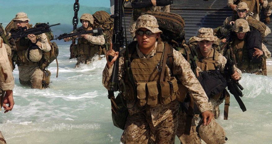 США направляют армаду в воды Латинской Америки