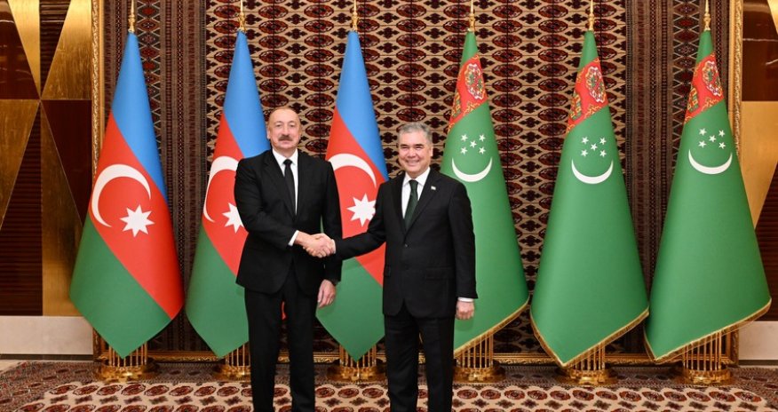 
İlham Əliyevin Qurbanqulu Berdiməhəmmədovla təkbətək görüşü başlayıb