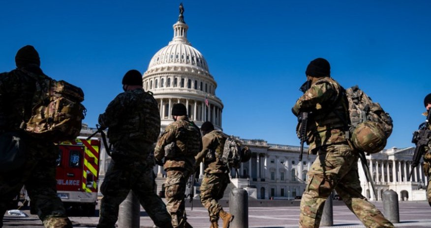 Минобороны разрешили Нацгвардии США применять оружие в Вашингтоне