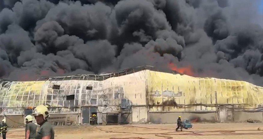 &ldquo;Sədərək&rdquo; ticarət mərkəzində yanğında 13 nəfər tüstüdən zəhərlənib