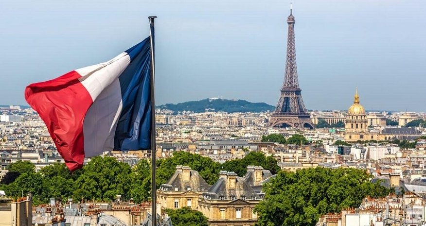 Опрос: 71% французов выступают за то, чтобы Франция "стала федеративной"