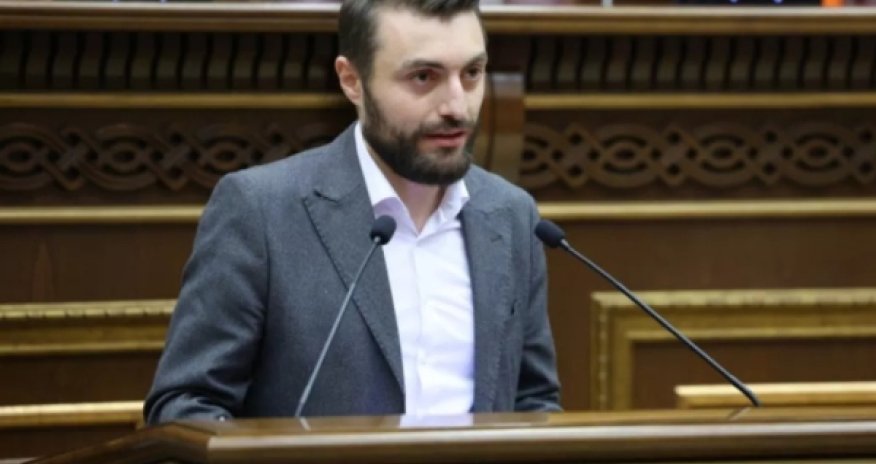 Соратник Пашиняна отказался от депутатского мандата