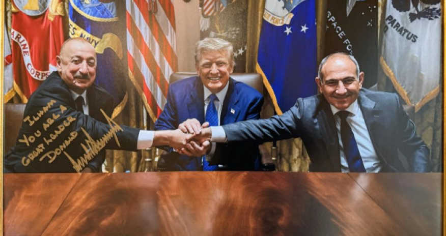 Трамп подарил Алиеву исторические фотографии: Ильхам, вы великий лидер!