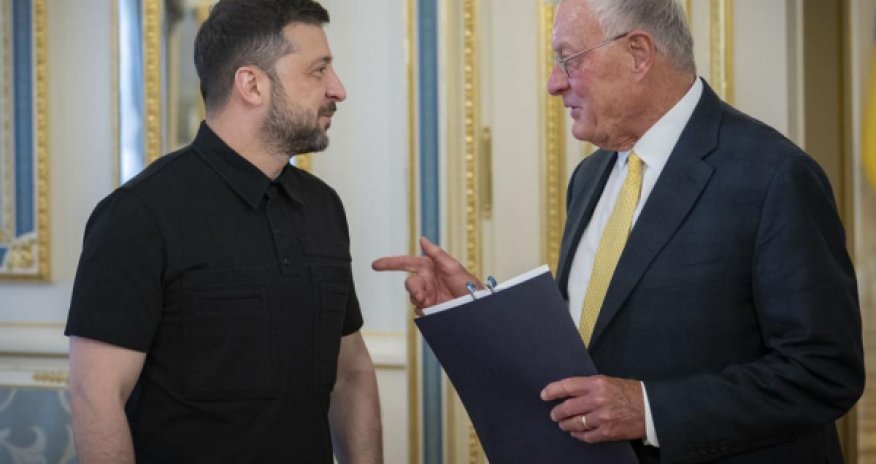 Зеленский обсудил с Келлогом новые шаги против России обновлено