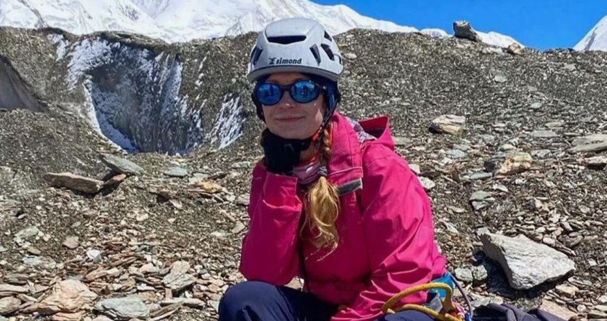 Russian climber stranded on victory peak could not be saved