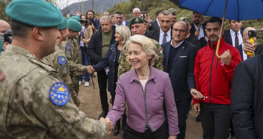 Фон дер Ляйен пришла на белорусскую границу