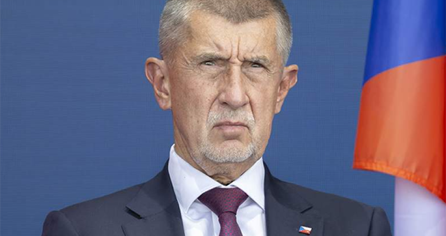 Çexiyanın keçmiş baş naziri hücuma məruz qalıb