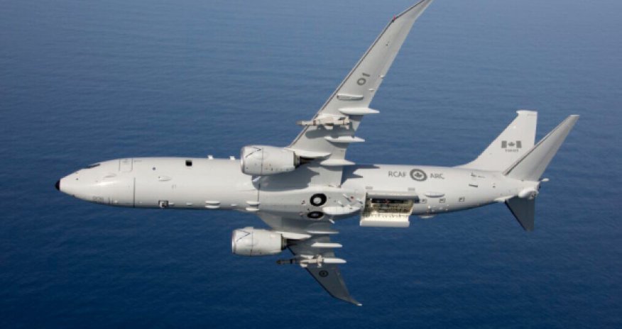 Самолет-разведчик НАТО заметили у границ России