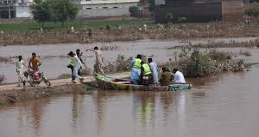 Наводнения в индийском штате Пенджаб унесли жизни 43 человек