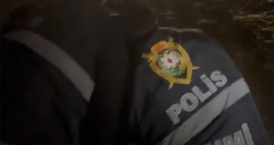 Daxili qoşunlara odlu silah, xüsusi vasitə və döyüş texnikası tətbiqi üçün geniş hüquqlar verilir