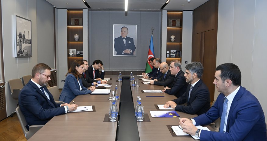 Ceyhun Bayramov Aİ-nin yeni səfirini qəbul edib