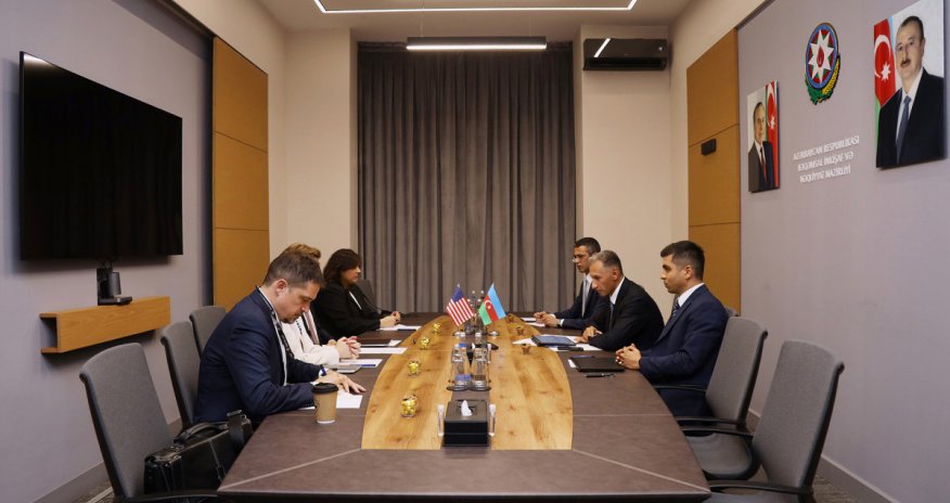 Azərbaycan və ABŞ Zəngəzur dəhlizi ilə bağlı əməkdaşlıq imkanlarını nəzərdən keçirib