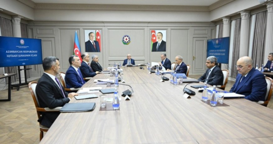 İqtisadi Şuranın növbəti iclası keçirilib