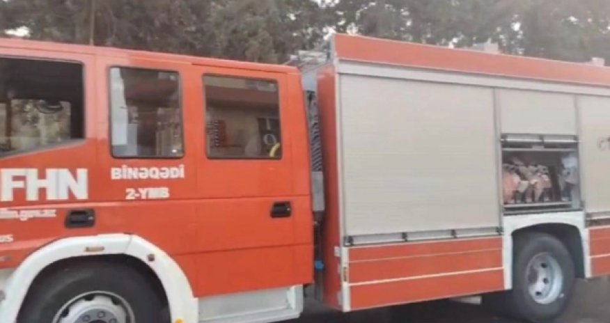 В Хырдалане загорелась многоэтажка: жильцы эвакуированы
