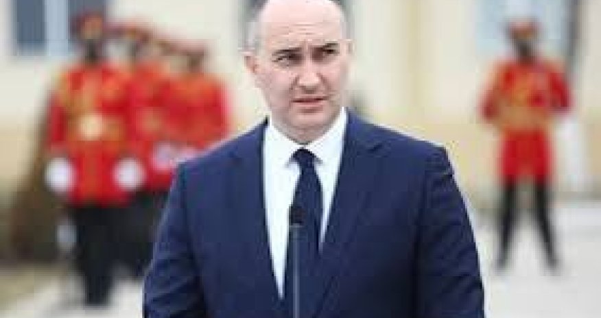 Gürcüstanın keçmiş müdafiə naziri həbs olunub