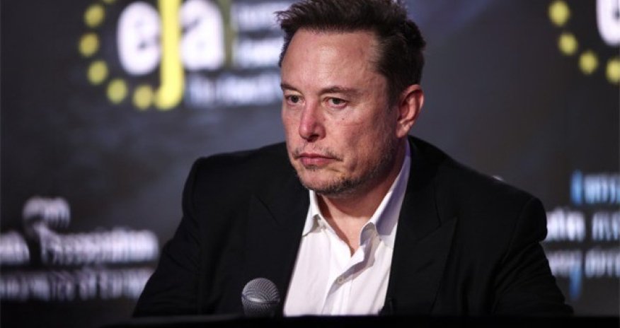 Mask Böyük Britaniya parlamentinin buraxılmasına çağırıb