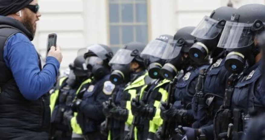 Трамп пригрозил ввести в Вашингтоне чрезвычайное положение