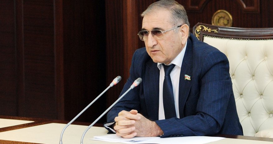 Tahir Rzayev: Milli kimliyimizə uyğun olmayan küçə adları dəyişdirilməlidir