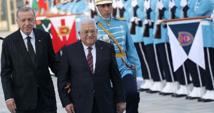 Президент Палестины прибыл в Турцию