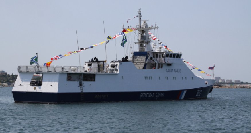 Корабль ФСБ России зайдет в бакинский порт