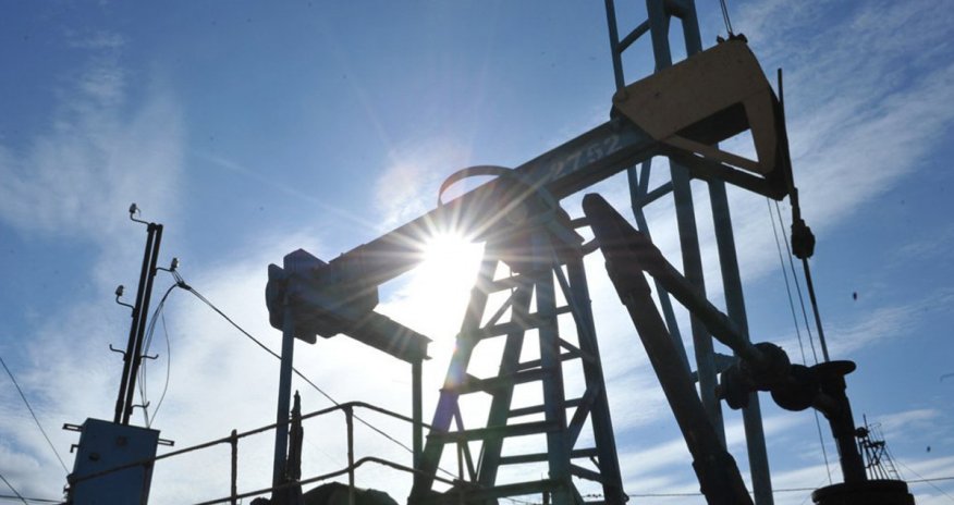 Oil gains as tension flares in Europe, Middle East