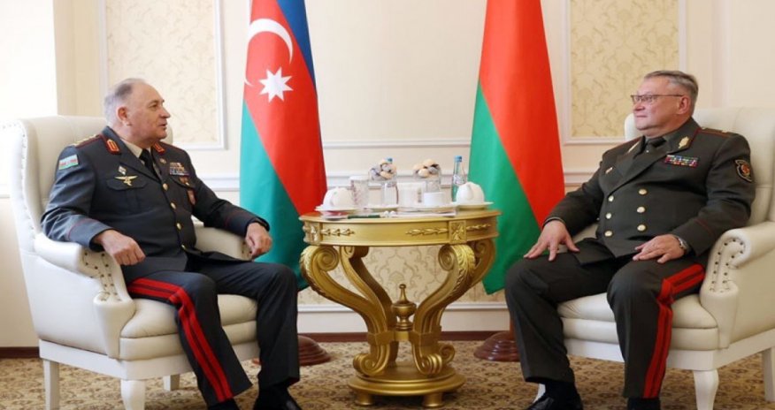 
Начальник Генштаба Азербайджанской Армии встретился с белорусским коллегой