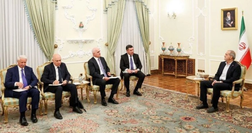 Şahin Mustafayev Pezeşkianla görüşüb
