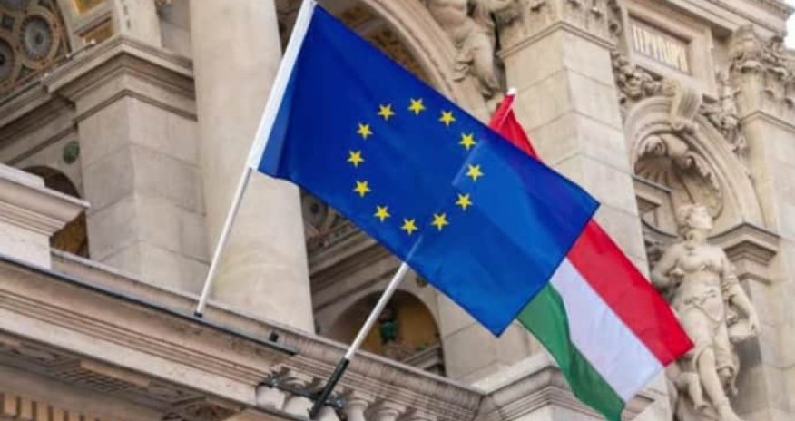 Russian anti-war activists trapped as Europe cuts humanitarian visa options