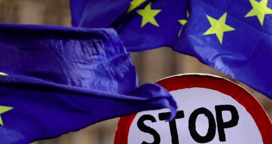 ЕС планирует ограничить передвижение российских дипломатов по Европе