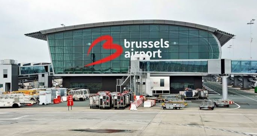 Brüssel hava limanı bütün uçuşları dayandırıb