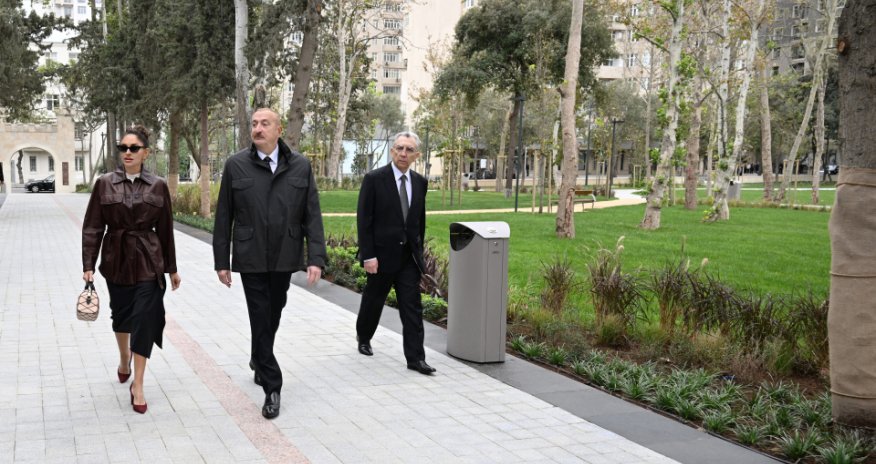 Əliyev və birinci xanım Mehriban Əliyeya parkın açılışında iştirak ediblər