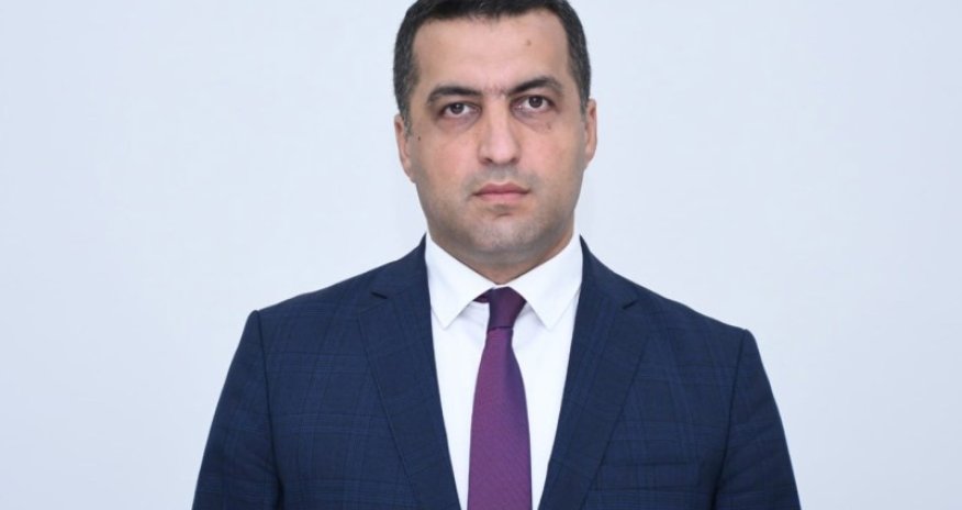 Kərəmov öz istəyilə vəzifəsindən ayrılıb