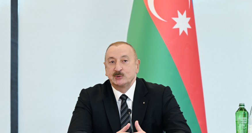 Əliyev "Avropa Siyasi Birliyi"nin 7-ci Zirvə toplantısının açılış plenar sessiyasında iştirak edir