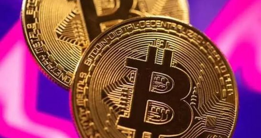 Стоимость биткойна поднялась выше $120 тыс. впервые с 14 августа