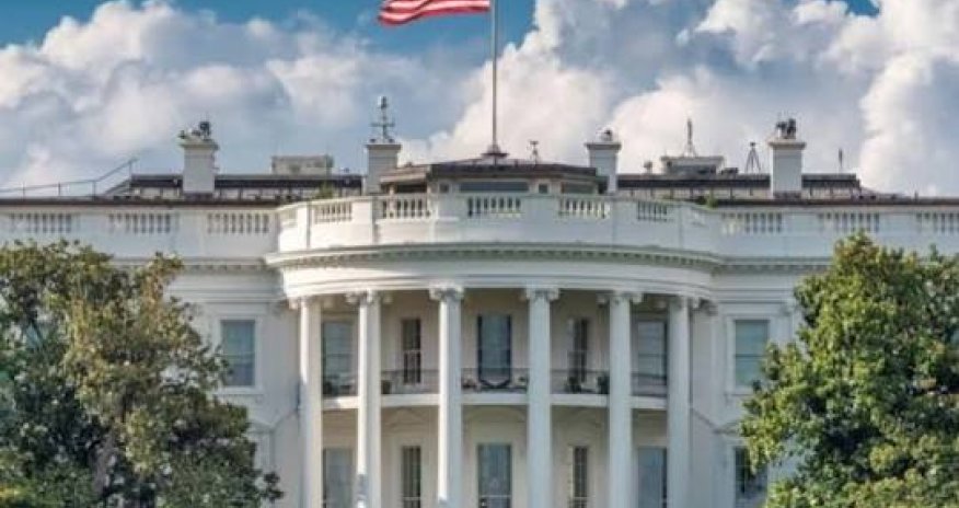 Белый дом США готовится к массовым увольнениям из-за шатдауна