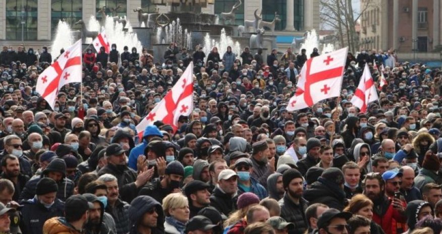 Оппозиция Грузии готовит крупный митинг. Власти предупредили