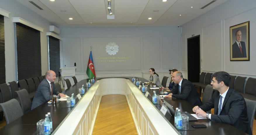 Nazir QS reytinq agentliyinin regional direktoru ilə görüşüb