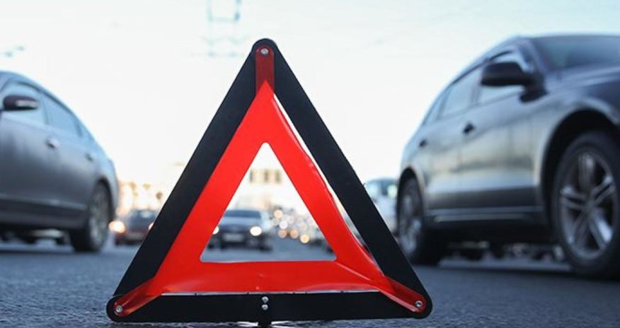 Şəkidə iki avtomobil toqquşub, 6 nəfər xəsarət alıb