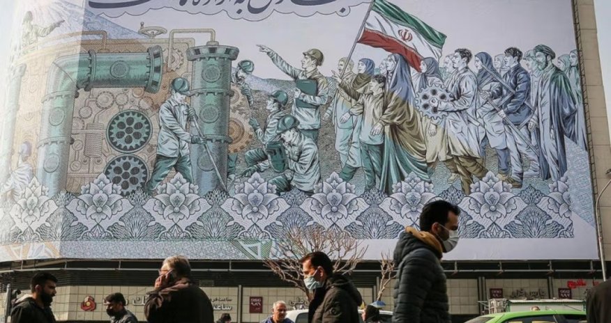 Убирают четыре нуля с иранского риала