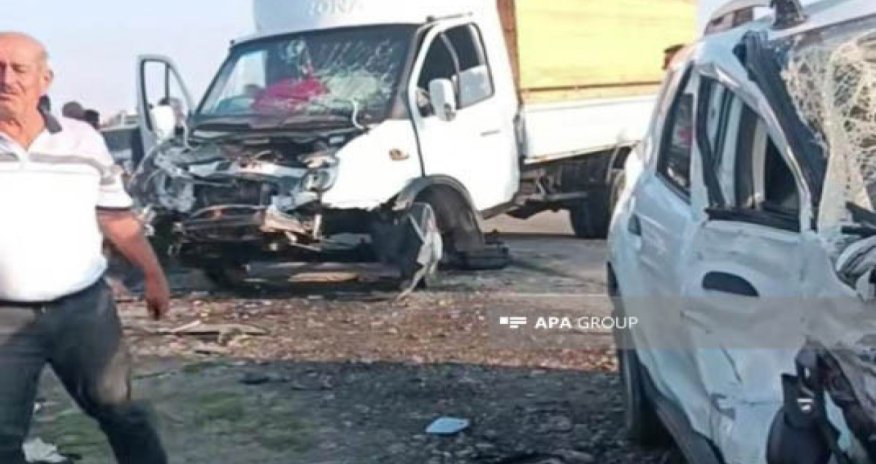 Tərtərdə yük və minik avtomobilləri toqquşub,ölən və yaralanan var