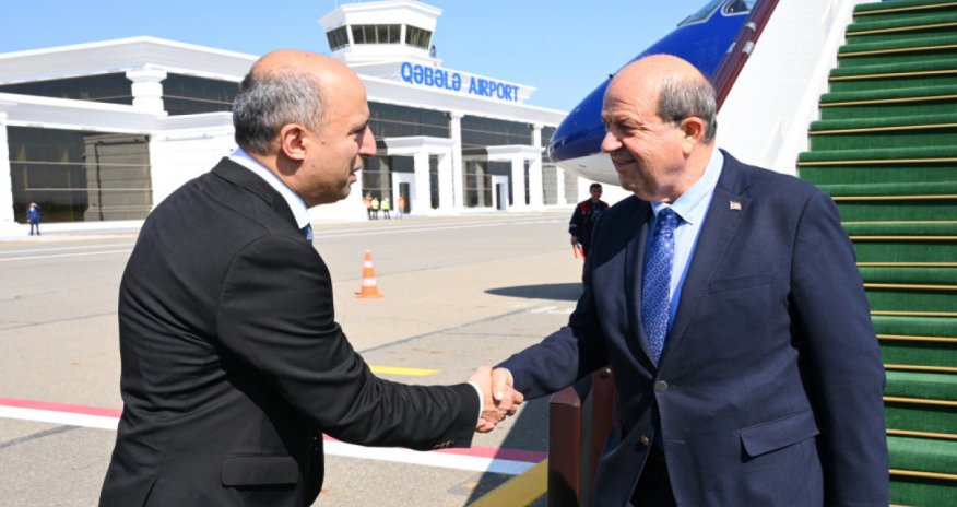 Ersin Tatar Azərbaycana səfərə gəlib