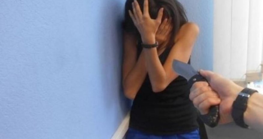 TƏBİB-in əməkdaşı əri tərəfindən bıçaqlanıb